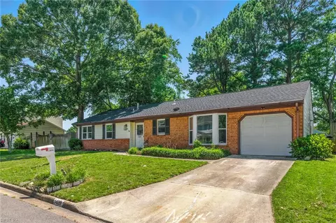 1409 Amberley Forest Rd, Virginia Beach, VA 23453