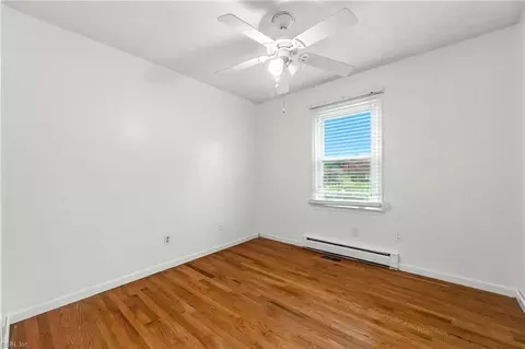 Bedroom - 10 Watts Dr, Hampton, VA 23666 photo 1 of 3