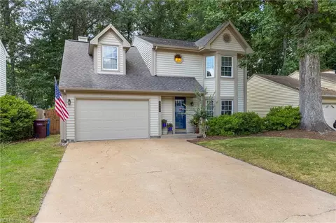 1444 Debbs Ln, Chesapeake, VA 23320