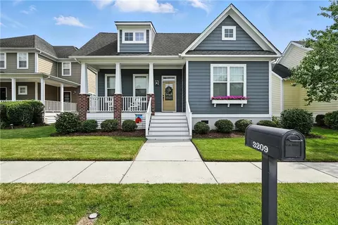 3209 Dodd Dr, Chesapeake, VA 23323
