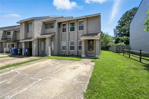 5523 Keydet Dr, Virginia Beach, VA 23462