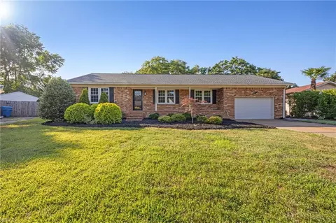 2492 Cheltenham Ct, Virginia Beach, VA 23454