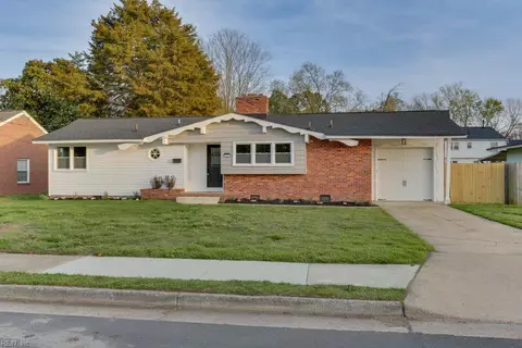 477 Colony Rd, Newport News, VA 23602
