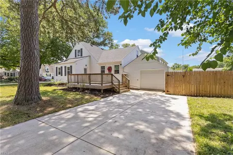 8025 Crescent Rd, Norfolk, VA 23505