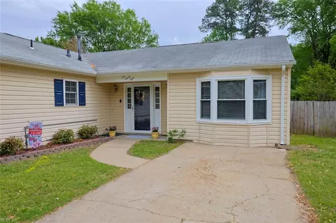 188 Bentley Dr, Newport News, VA 23602