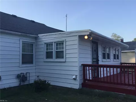 Exterior - 403 E Constance Rd, Suffolk, VA 23434 photo 2 of 5