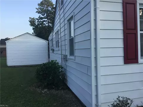 Exterior - 403 E Constance Rd, Suffolk, VA 23434 photo 4 of 5