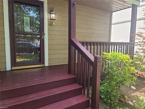 1261 Treefern Dr, Virginia Beach, VA 23451