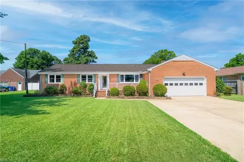 257 Overland Rd, Virginia Beach, VA 23462