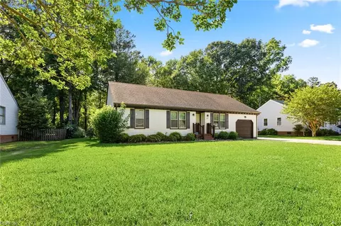 732 Denver Ave, Chesapeake, VA 23322