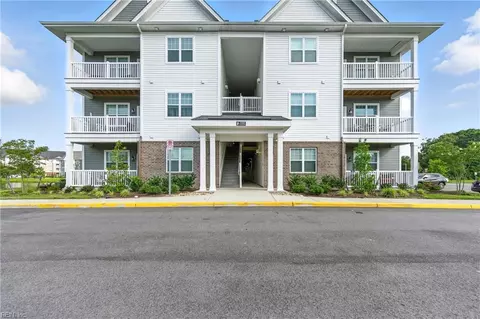 1509 Waitsel Dr #303, Chesapeake, VA 23320