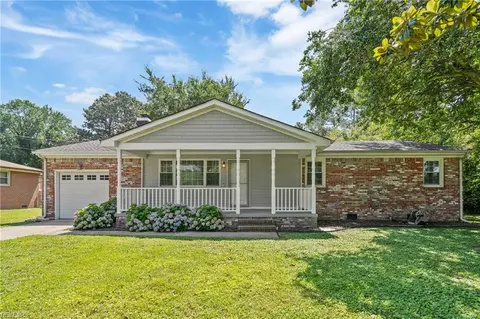 201 Jarvis Rd, Chesapeake, VA 23323