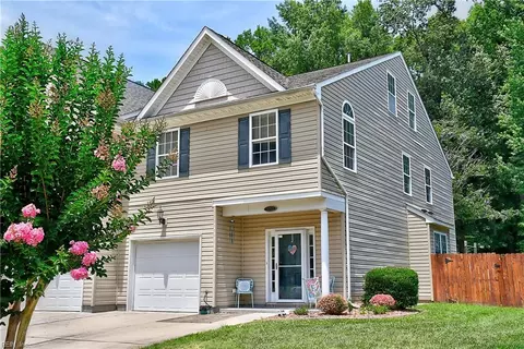 1212 Gunn Hall Dr, Virginia Beach, VA 23454