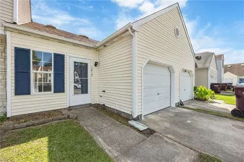 1217 Alder Ct, Chesapeake, VA 23320