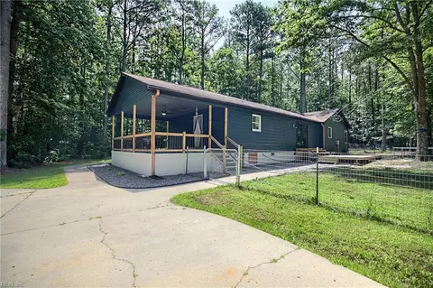 3876 Owl Trap Rd, Gloucester, VA 23061