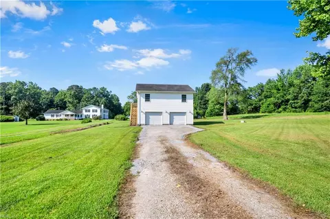 5014 Duck Town Rd, Zuni, VA 23898