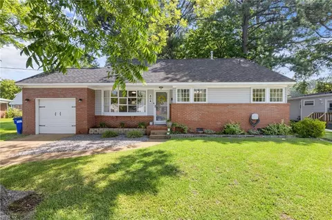 404 Pepper Mill Ln, Norfolk, VA 23502