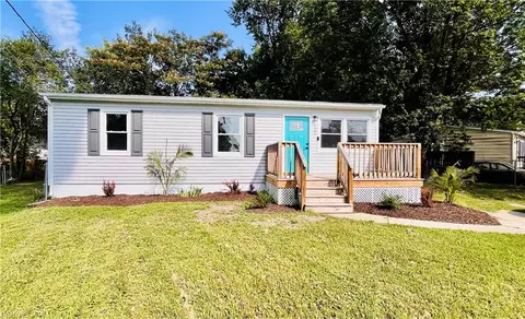 125 Allard Rd, Portsmouth, VA 23701