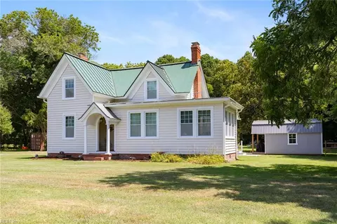 2771 New Point Comfort Hwy, Port Haywood, VA 23138