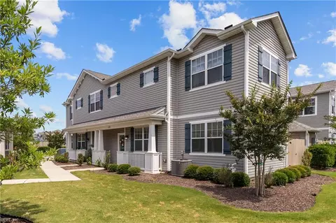 3912 Trenwith Ln, Virginia Beach, VA 23456