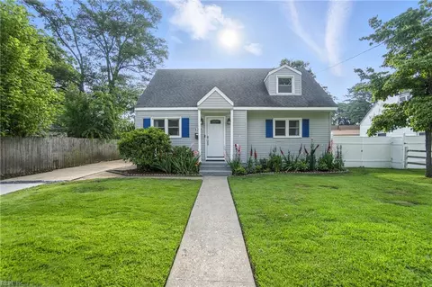8288 Carlton St, Norfolk, VA 23518