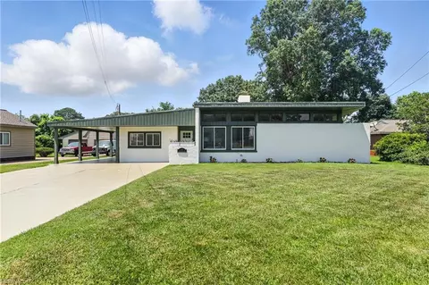 112 Ivy Home Rd, Hampton, VA 23669