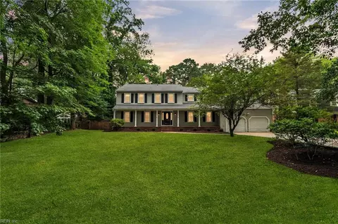 207 Walden Dr, Yorktown, VA 23692