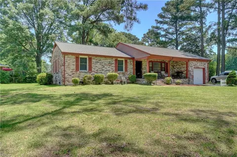 5032 Greenbrook Dr, Portsmouth, VA 23703