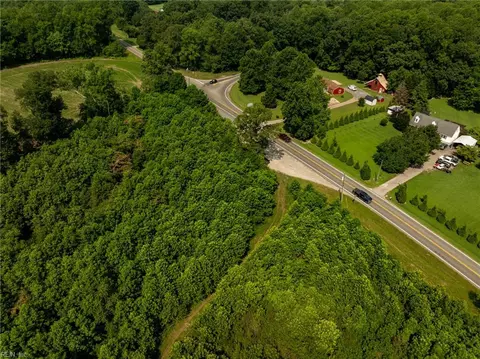 138 Ac Dutton Rd, Gloucester, VA 23061 photo 2