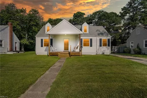 6 Albemarle St, Portsmouth, VA 23707