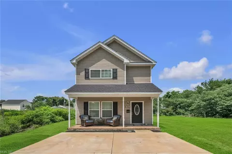 304 Duke St, Suffolk, VA 23434