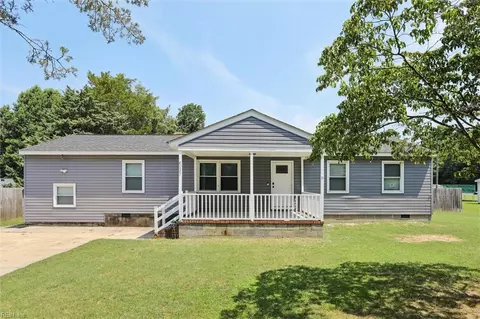6933 Woodsville Rd, Hayes, VA 23072