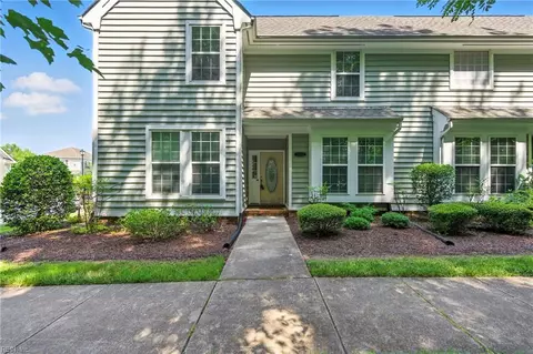 2262 Humphreys Dr # 292, Suffolk, VA 23435