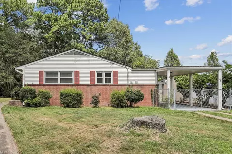 46 Oxford Rd, Newport News, VA 23606