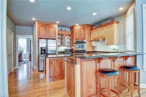 Kitchen - 5101 W View Ct, Suffolk, VA 23435 photo 3 of 7