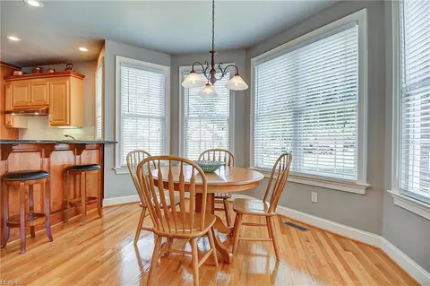 Dining - 5101 W View Ct, Suffolk, VA 23435 photo 3 of 4