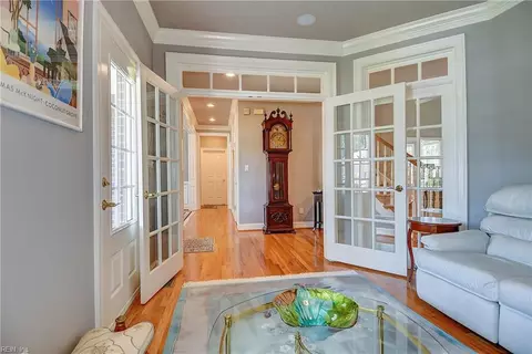 Entry Way - 5101 W View Ct, Suffolk, VA 23435 photo 2 of 3