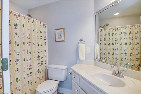 Bath - 5101 W View Ct, Suffolk, VA 23435 photo 6 of 6