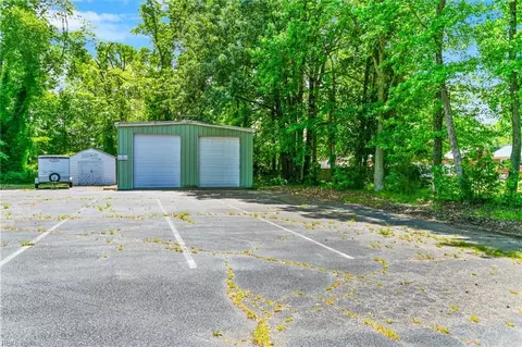 Exterior - 1228 Todds Ln, Hampton, VA 23666 photo 5 of 7