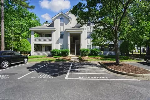704 Inlet Quay Quay #I, Chesapeake, VA 23320