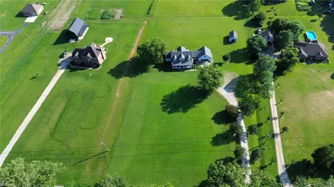 1117 Indian Creek Rd, Chesapeake, VA 23322