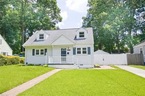 8242 Redwood Cir, Norfolk, VA 23518