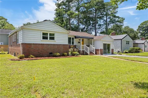 153 W Evans St, Norfolk, VA 23503
