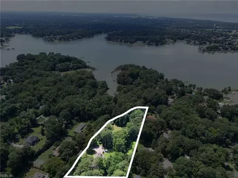 3720 Lynnfield Dr, Virginia Beach, VA 23452