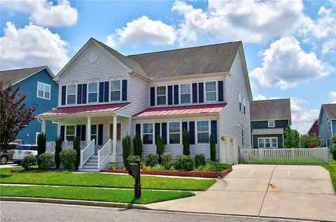 709 Phalarope St, Chesapeake, VA 23323