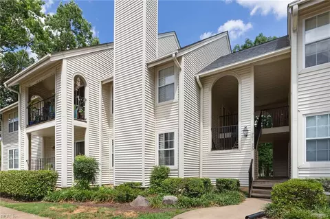 313 River Forest Rd, Virginia Beach, VA 23454