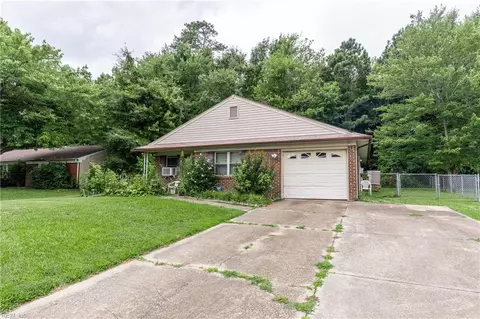 3568 Dunedin Dr, Chesapeake, VA 23321
