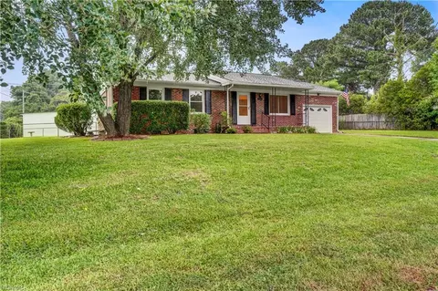 2800 S Nansemond Dr, Suffolk, VA 23435