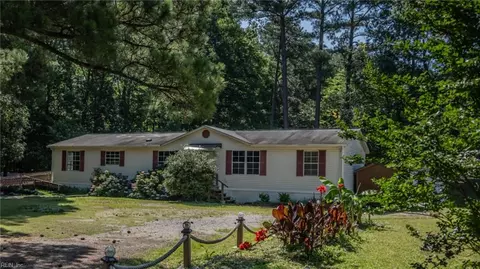 22278 Yellow Rock Ln, Carrollton, VA 23314