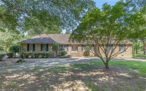 2112 Princess Anne Ct, Virginia Beach, VA 23457
